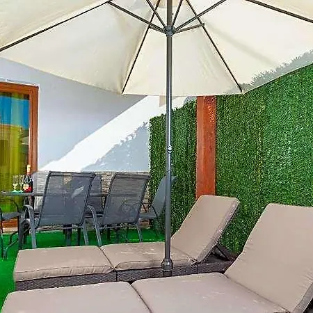 Mafloras Luxury Apartment *