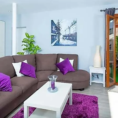 Mafloras Luxury Apartment *
